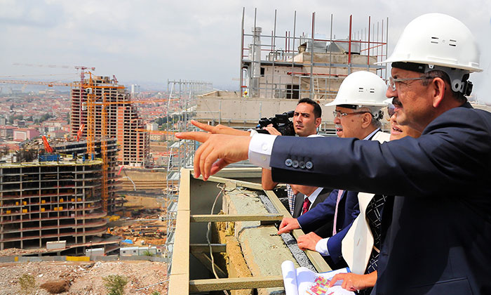 Özhaseki: Tapusu olanı kimse evinden çıkaramaz!