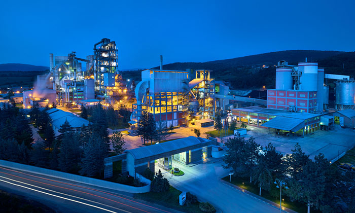 OYAK, kredi kartıyla çimento satıyor