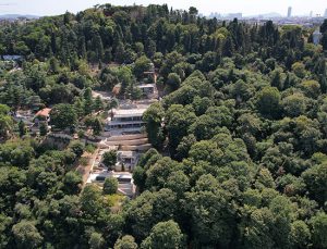 Adnan Oktar’ın Vaniköy’deki kaçak yapılaşmasına yıkım!