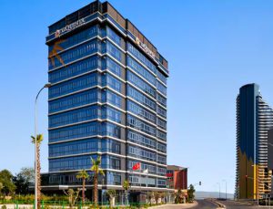İstmarina’dan bir ofis bloğu, La Quinta by Wyndham Kartal Otel’e çevrildi