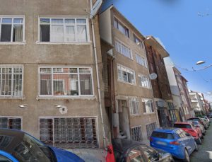 Üsküdar Kuzguncuk’ta 17 milyon 456 bin TL’ye 5 katlı bina satışa çıkıyor