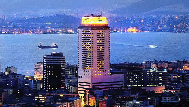 İzmir Büyükşehir Belediyesi Hilton Otel için alacak davasına hazırlanıyor