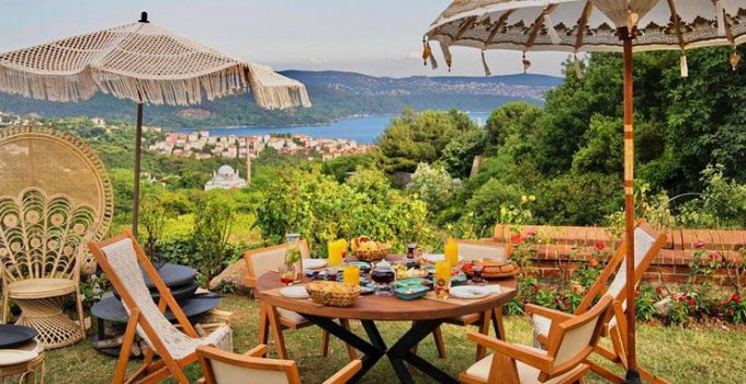 Vakıflar, Domes Village’nin arazisi dahil 12 taşınmazı kiraya veriyor