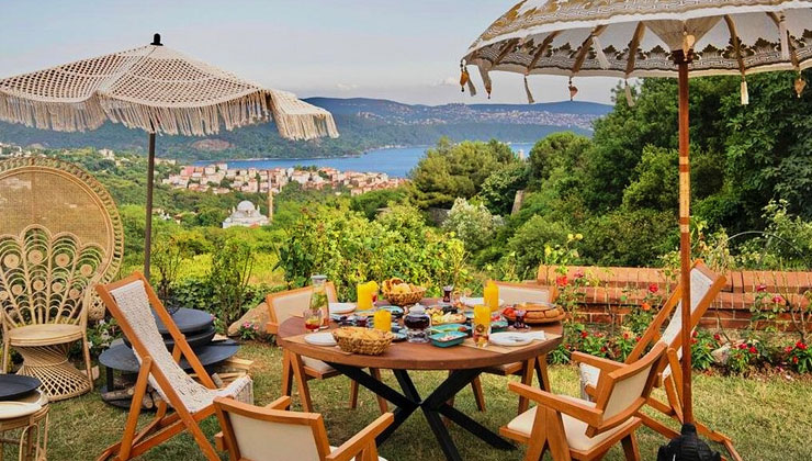 Vakıflar, Domes Village’nin arazisi dahil 12 taşınmazı kiraya veriyor