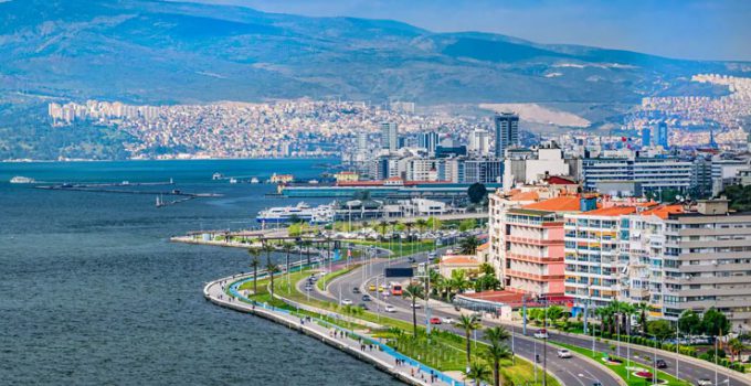 İzmir Örnekköy’de 9 parsel için 6,31 milyar TL’lik ihale