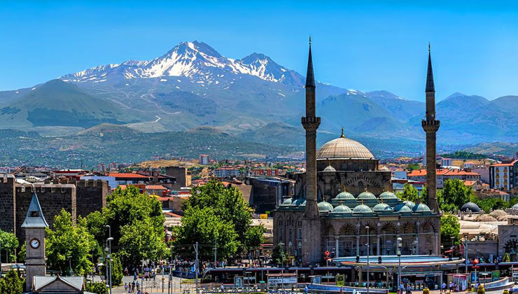 Kayseri’de 2.180 metrekarelik vakıf arsası 30 yıllığına kiraya verilecek