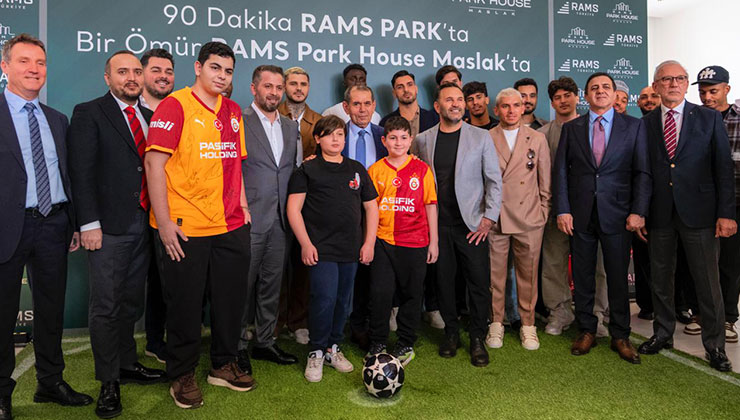 Galatasaraylı futbolcular RAMS Park House Maslak’ı ziyaret etti