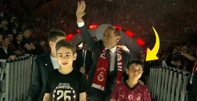 Galatasaray’ın şampiyonluk gecesinde Erden Timur sürprizi