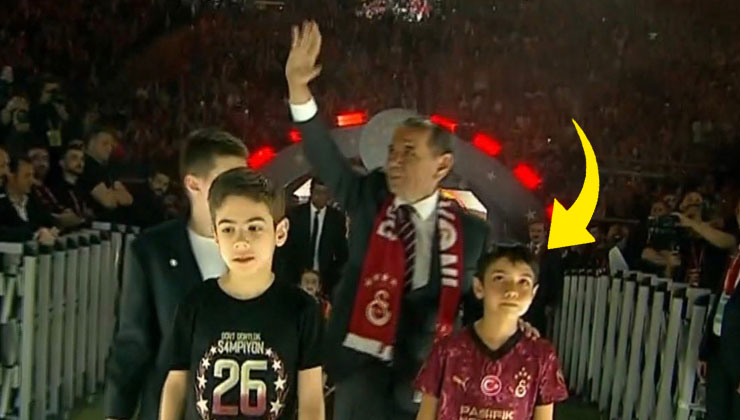 Galatasaray’ın şampiyonluk gecesinde Erden Timur sürprizi