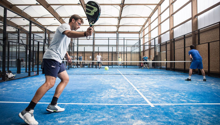 Padel kortları konut ve plaza projelerinin yeni sosyal donatısı olmaya hazırlanıyor