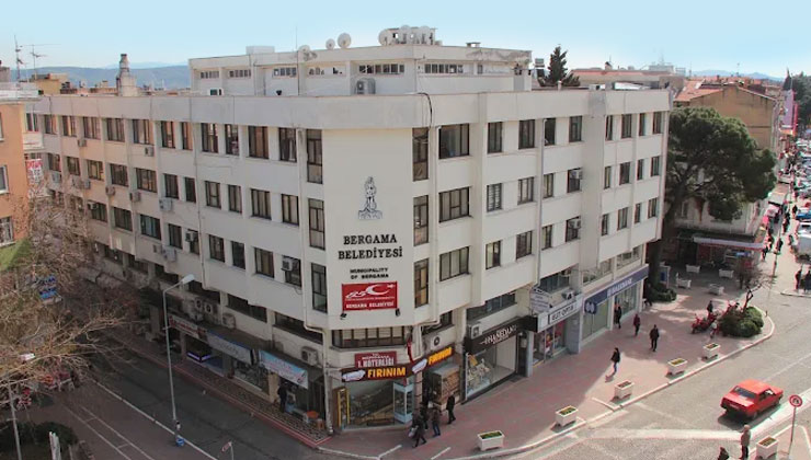 Bergama Belediyesi 27 taşınmazı 96,4 milyon TL’ye satıyor!